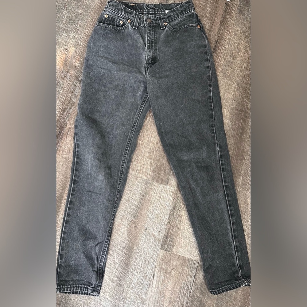 Levi’s Faded Black 512 Mom Jeans